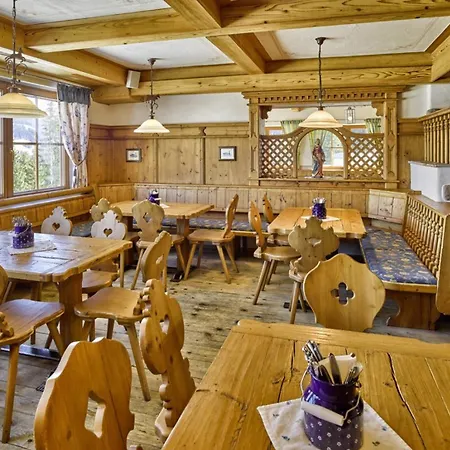 Otel Alpengasthof Hochsoell Söll